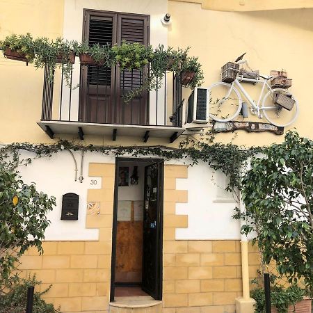 Bahalara Alloggio Palermo Buitenkant foto